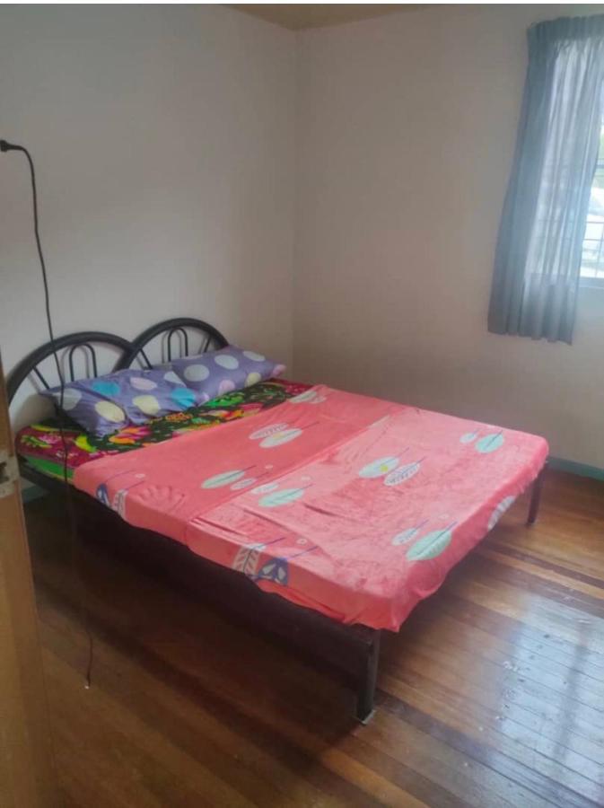 Mak Homestay Upstairs With 5 Bedrooms Kampong Kundassan المظهر الخارجي الصورة